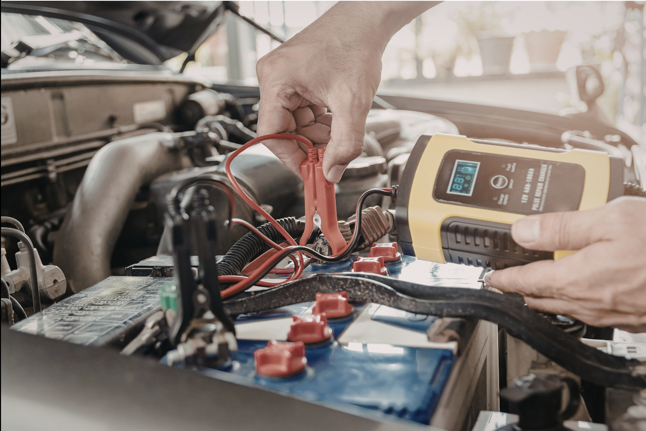 Battery testing and replacement at El Paisa